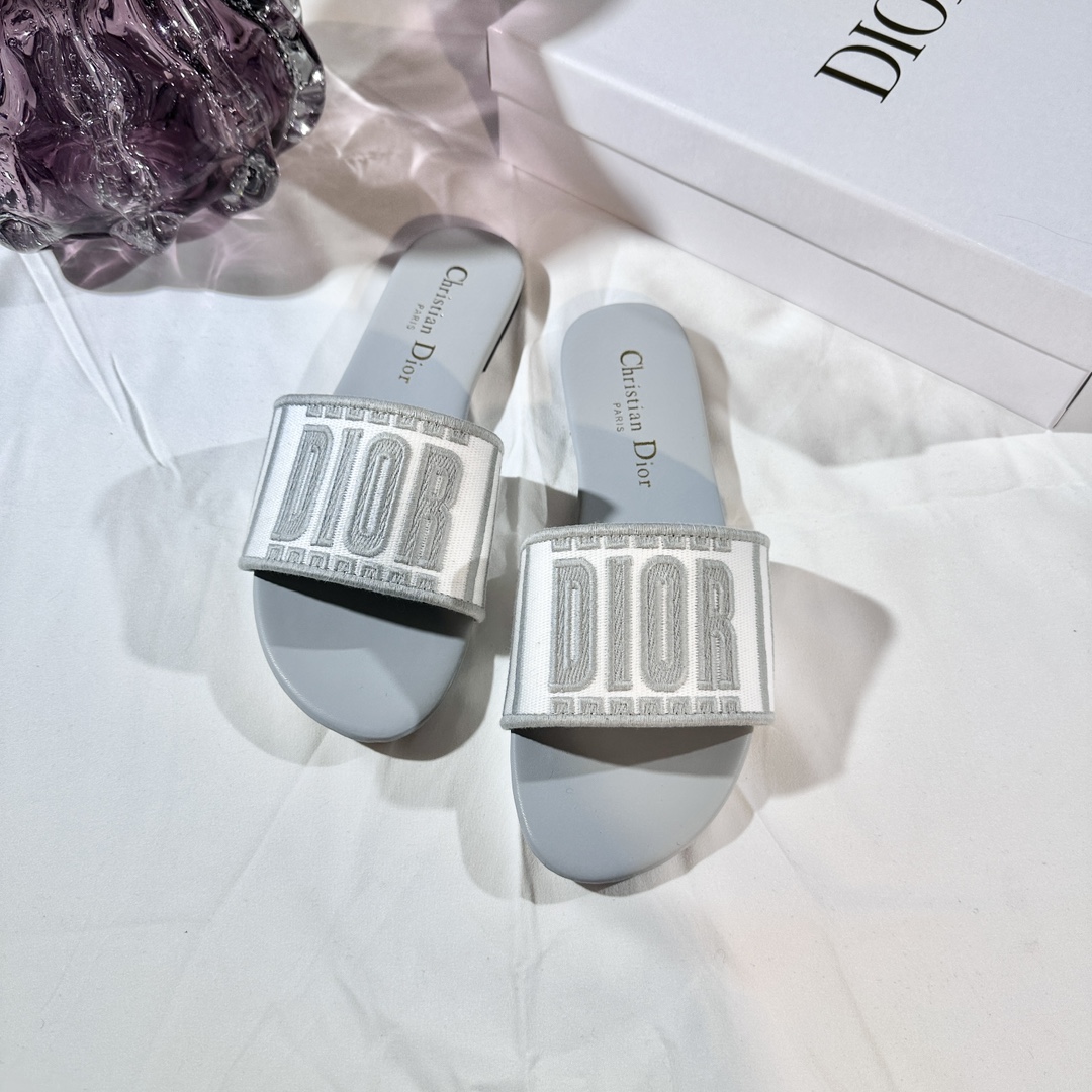 D Style 3D embroidery letters slippers Flats