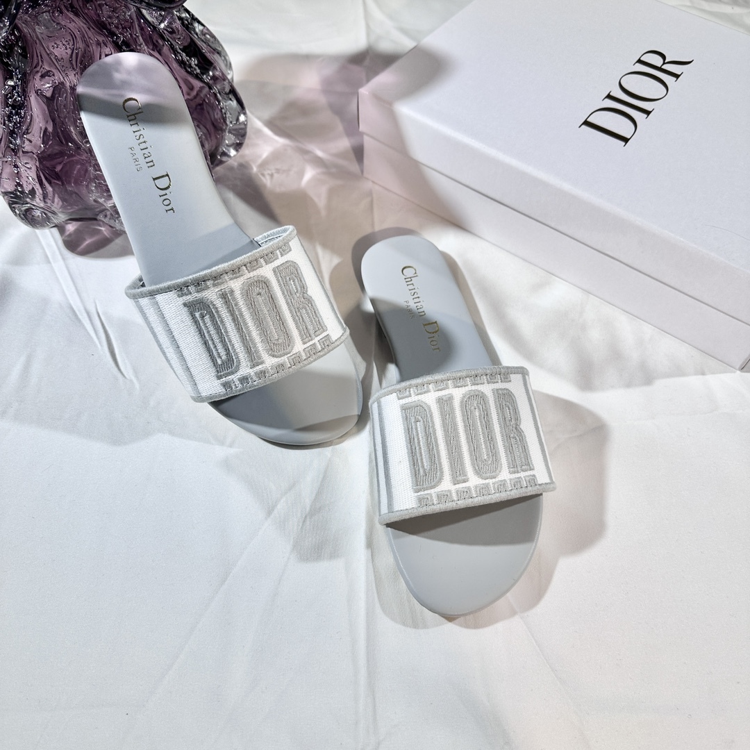 D Style 3D embroidery letters slippers Flats