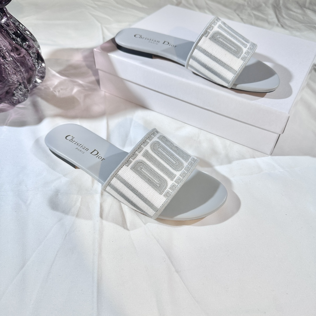 D Style 3D embroidery letters slippers Flats