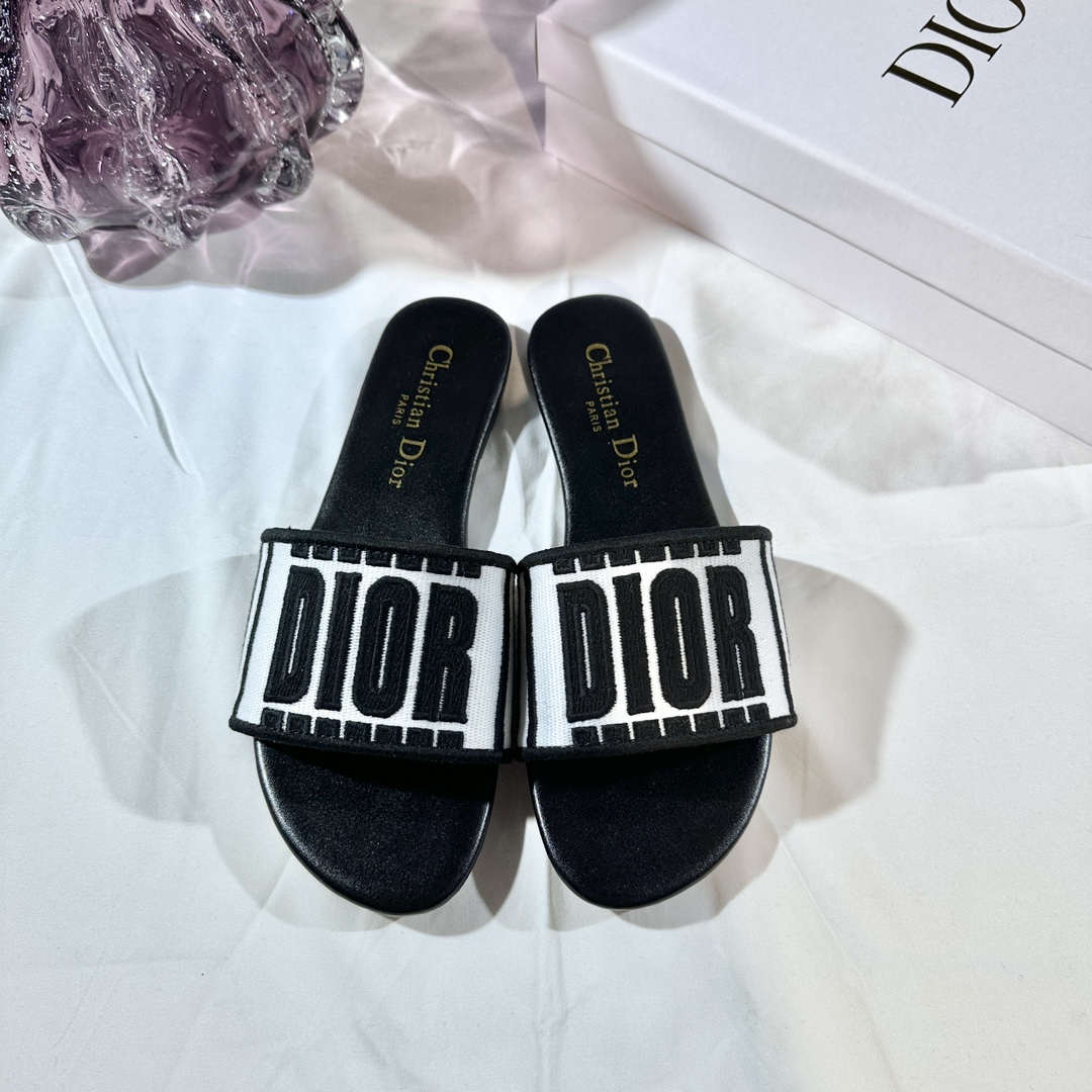 D Style 3D embroidery letters slippers Flats
