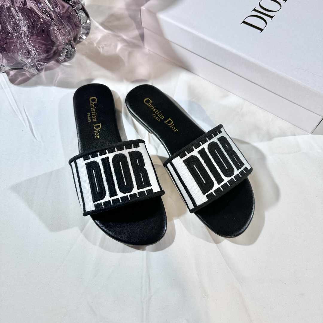 D Style 3D embroidery letters slippers Flats