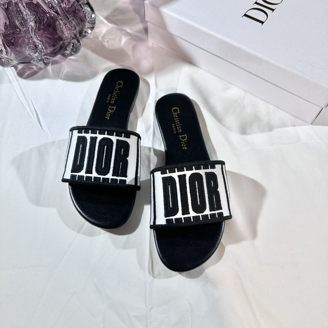 D Style 3D embroidery letters slippers Flats