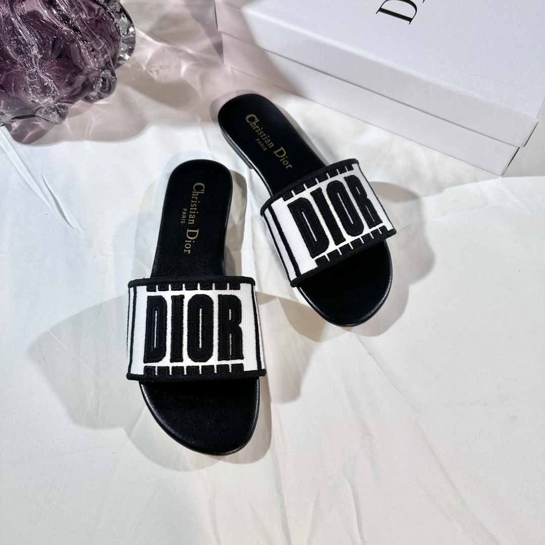 D Style 3D embroidery letters slippers Flats