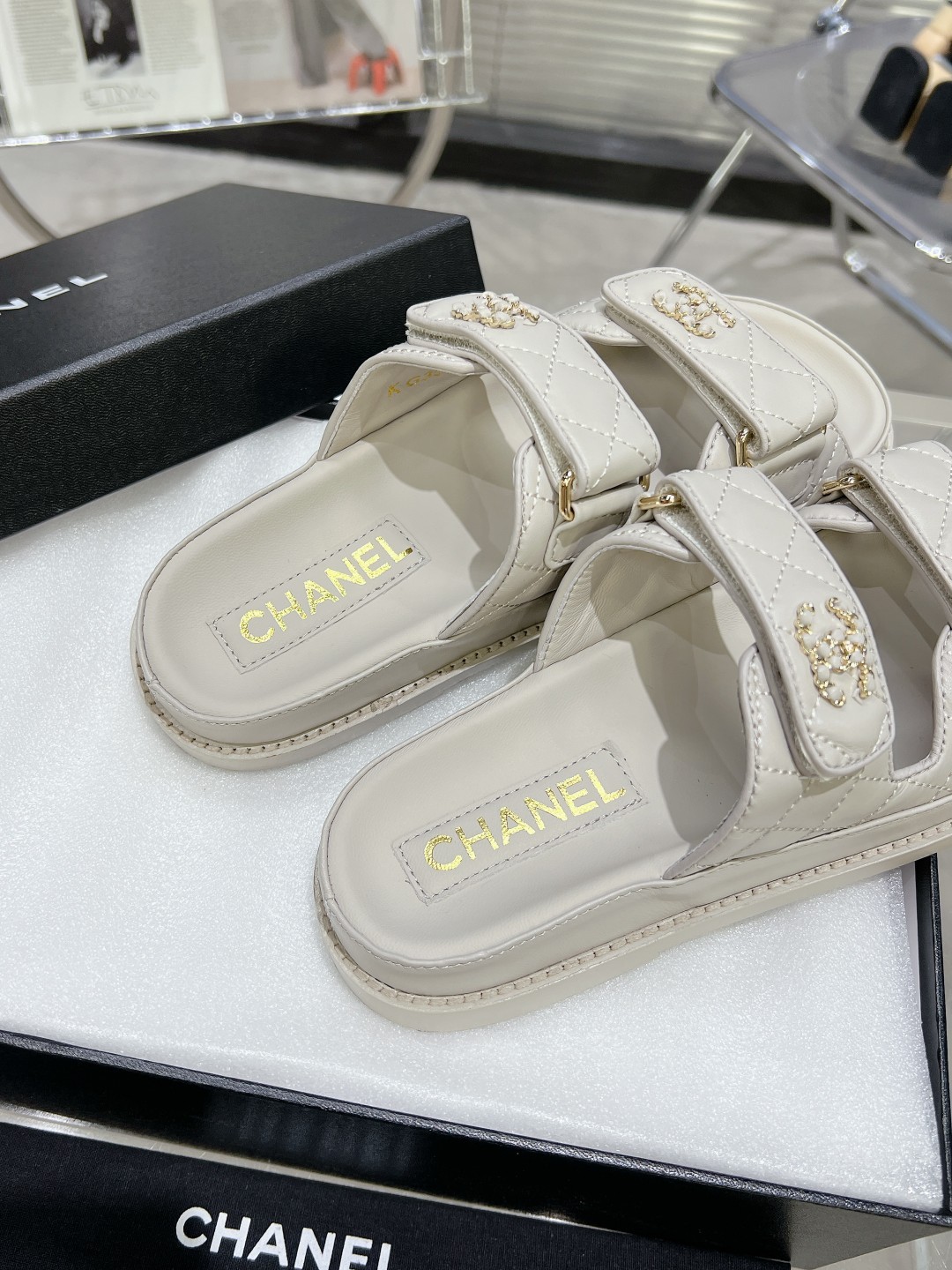 C Style diamond lattice Velcro half slippers beach slippers sandals