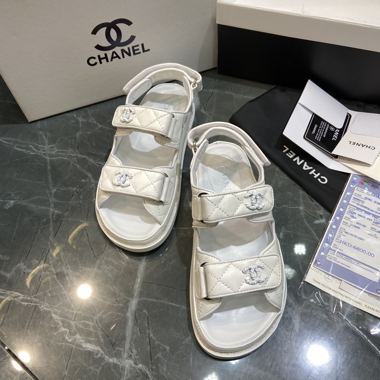 C Style diamond lattice Velcro full slippers beach slippers sandals