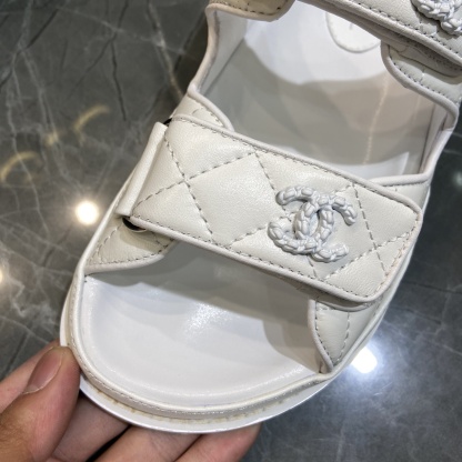 C Style diamond lattice Velcro full slippers beach slippers sandals