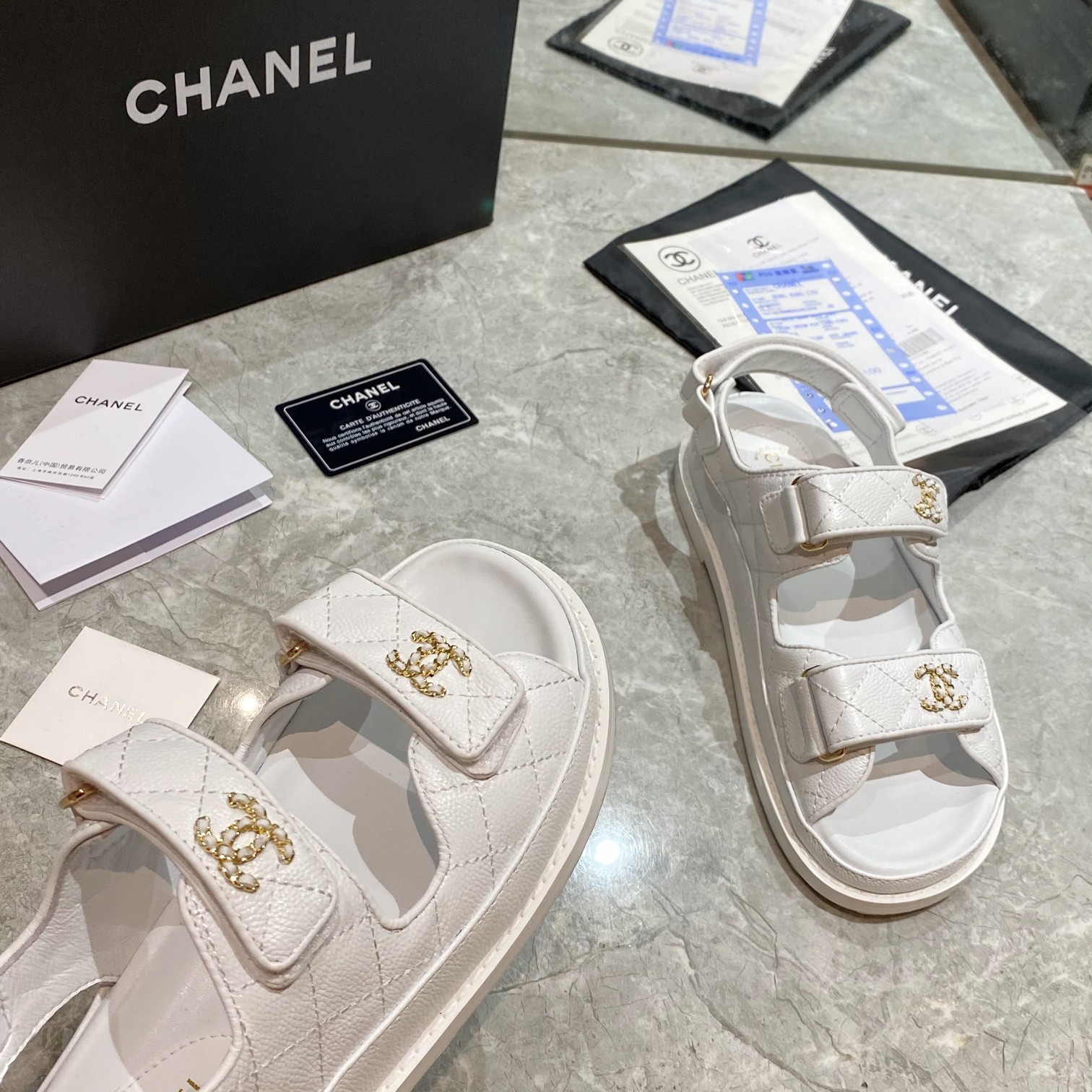 C Style diamond lattice Velcro full slippers beach slippers sandals