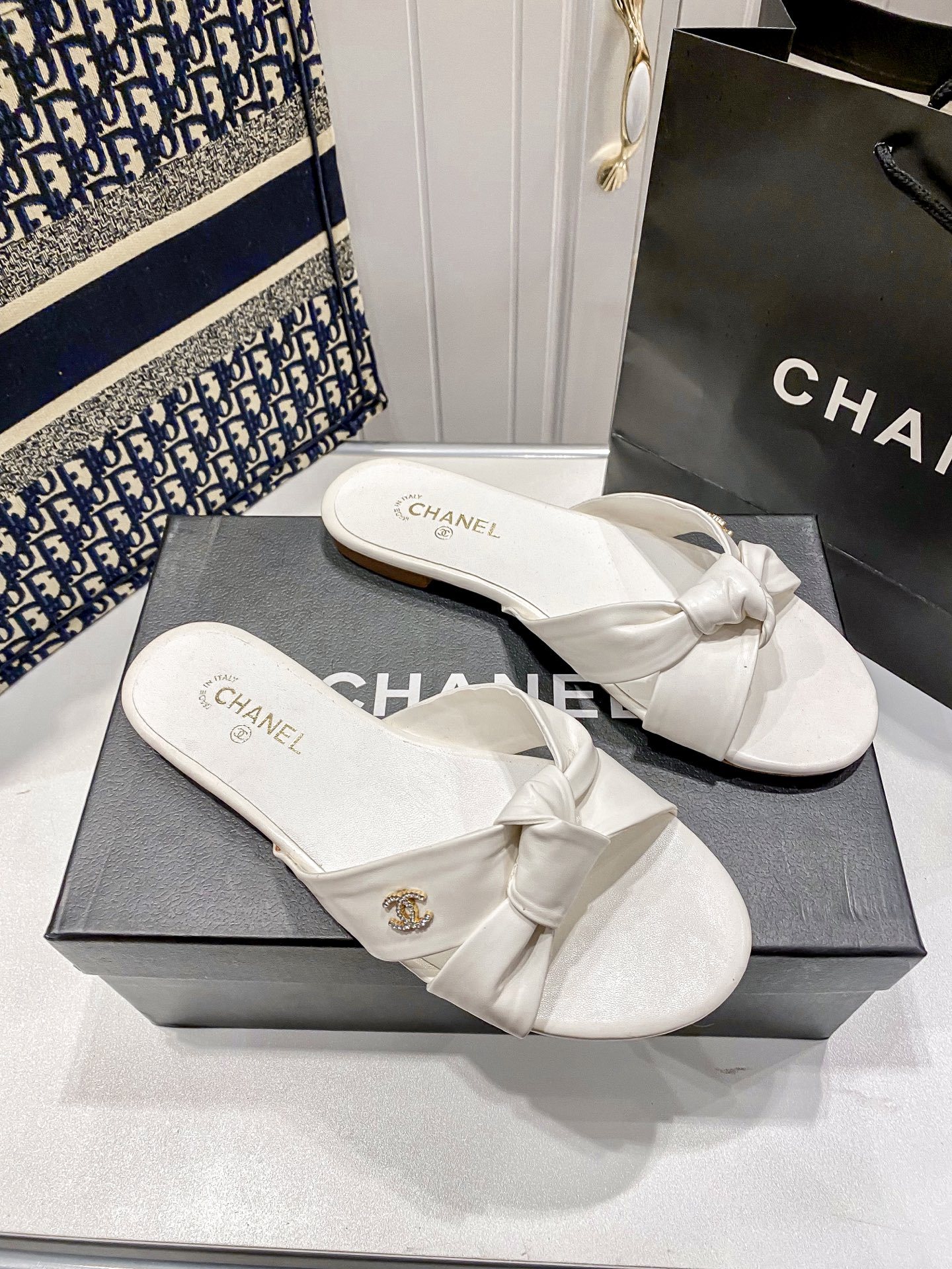 C Style bow flat slippers