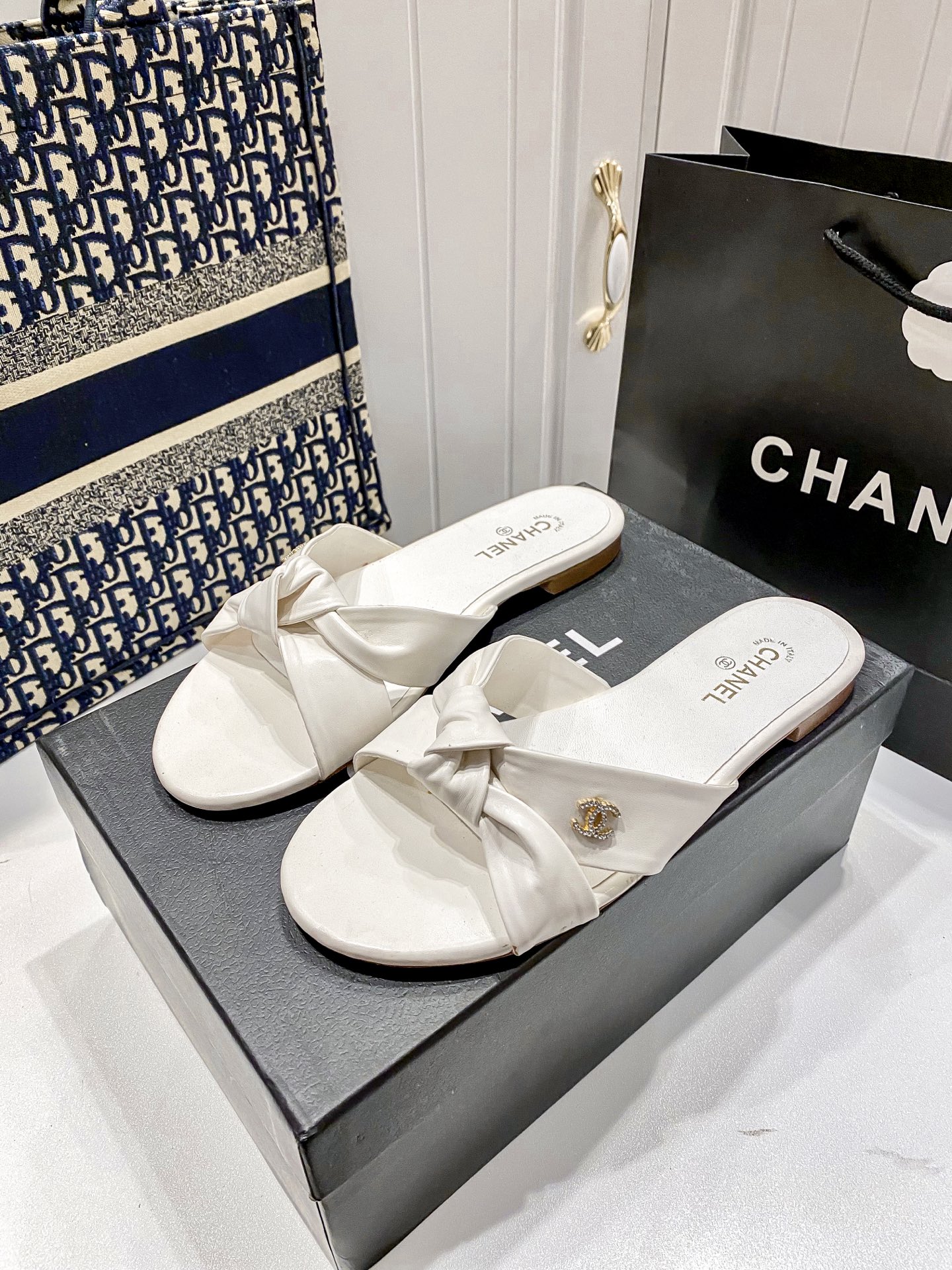 C Bowknot flat slippers Casual sandals