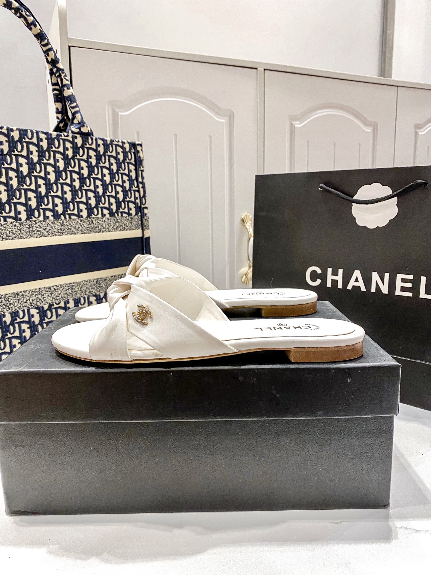 C Style bow flat slippers