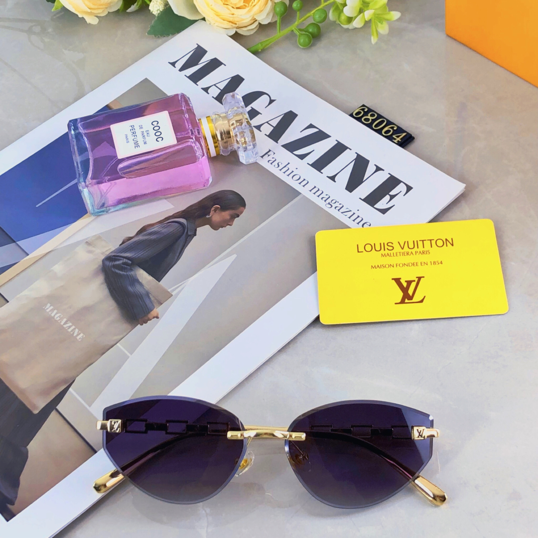 C Style chain-embellished cat-eye sunglasses