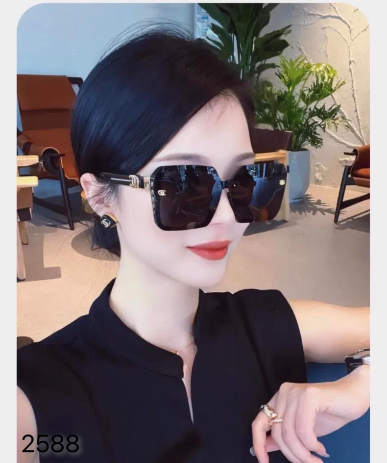 C Style Classic Square Frame Sunglasses for Women