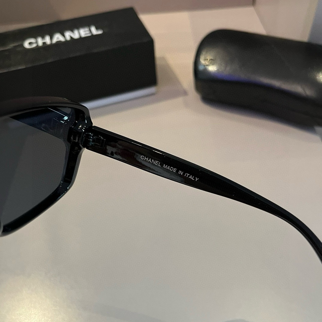 C Style: Fashionable sunglasses for men and women