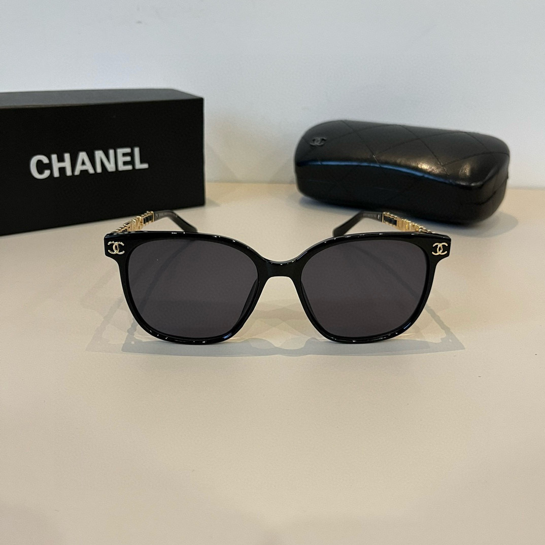 C Style Fashionable women's sunglasses