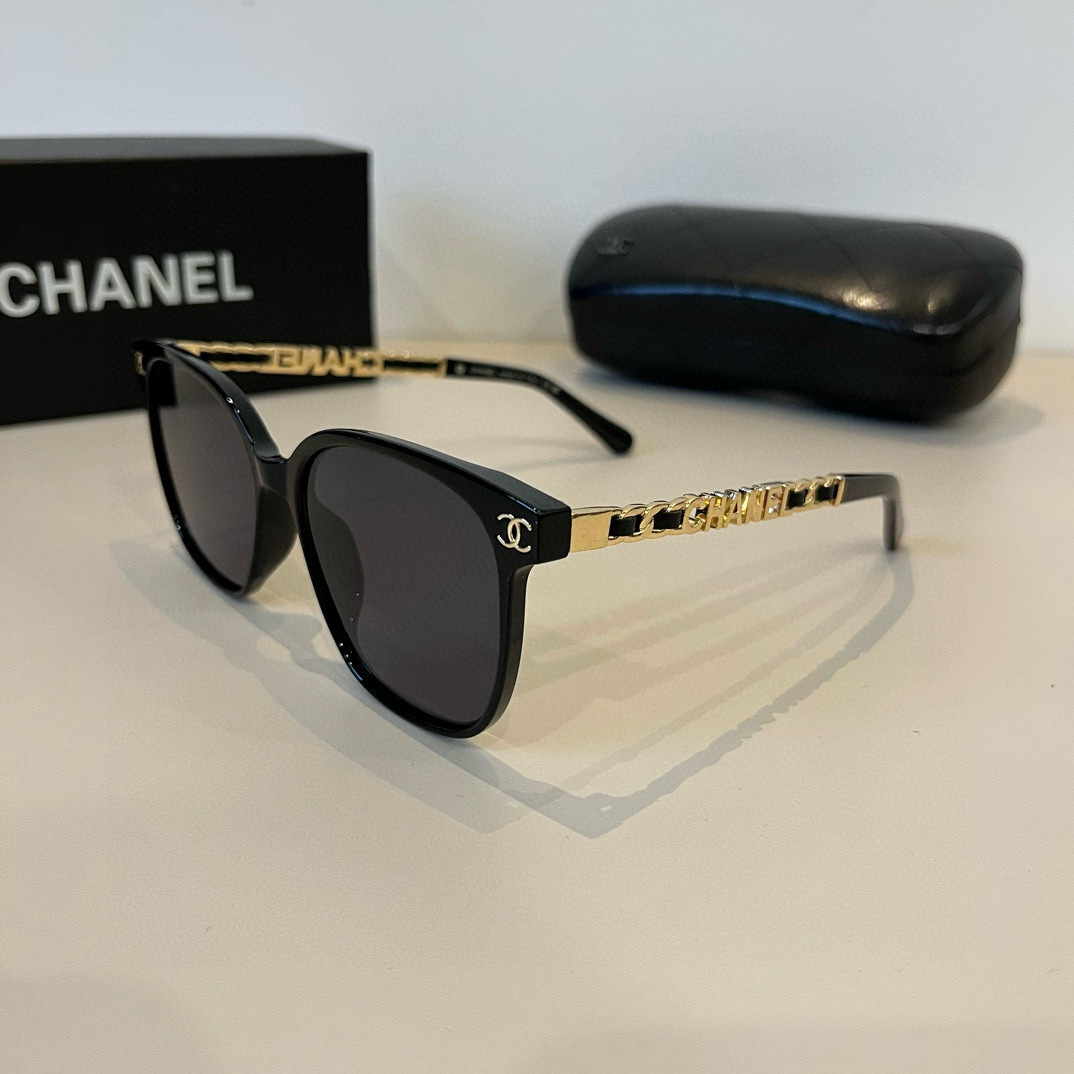 C Style Fashionable women's sunglasses