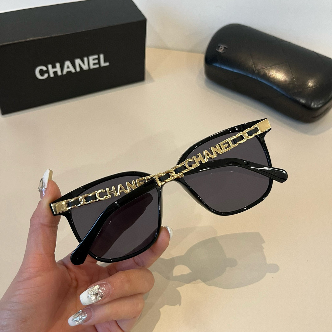 C Style Fashionable women's sunglasses