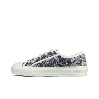 D Style classic three-dimensional printed embroidered canvas shoes