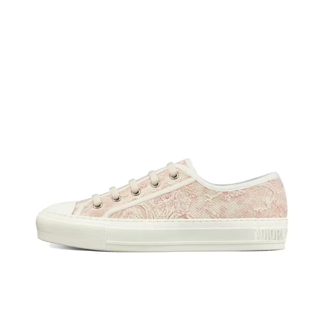 D Style classic three-dimensional printed embroidered canvas shoes