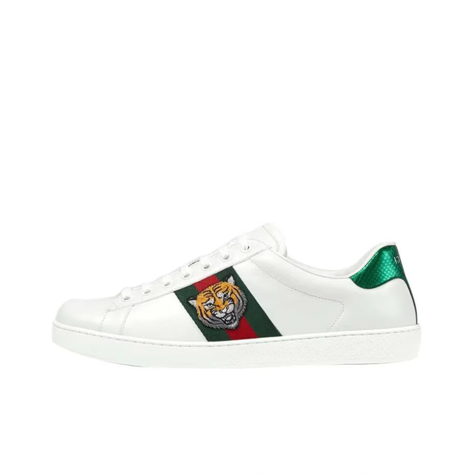 G style Embroidered bee white shoes