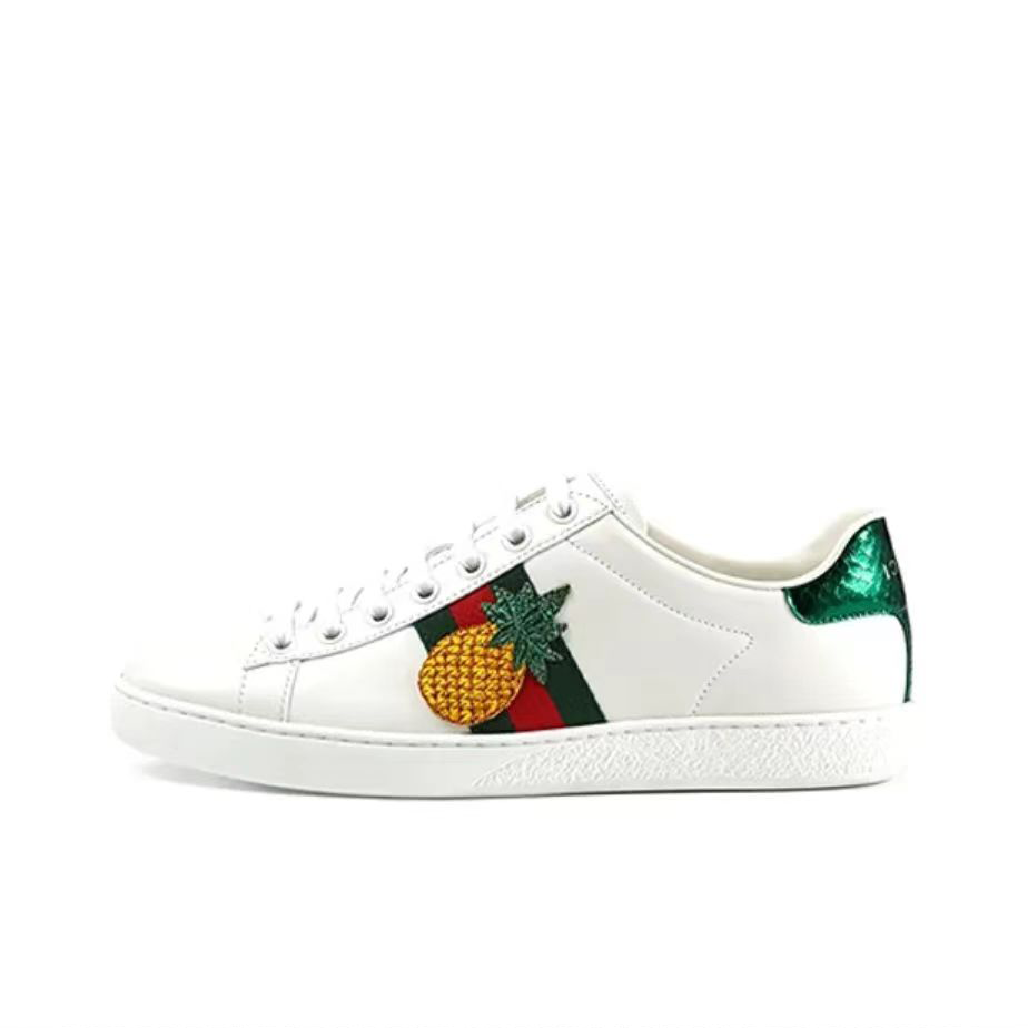 G style Embroidered bee white shoes