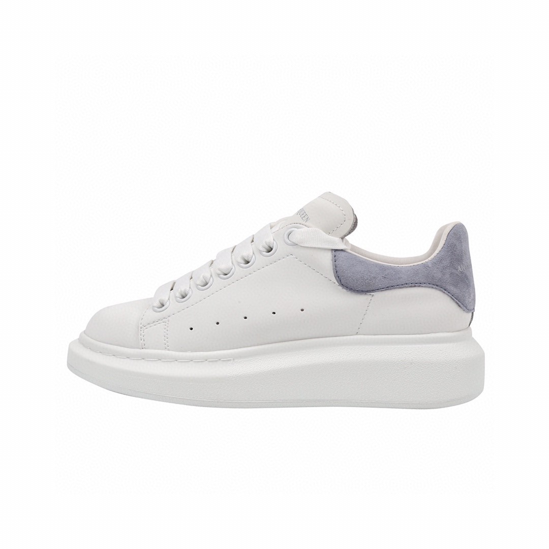 M style Low-top thick-soled casual sneakers