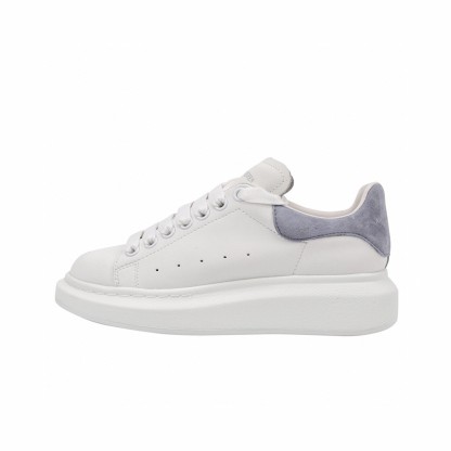 M style Low-top thick-soled casual sneakers