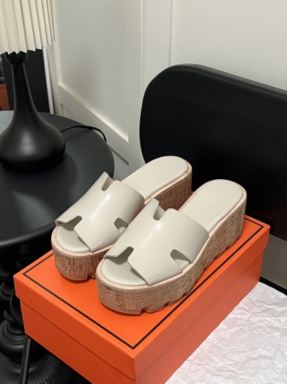 H Style: Platform wedge heel thick bottom H-shaped sandals