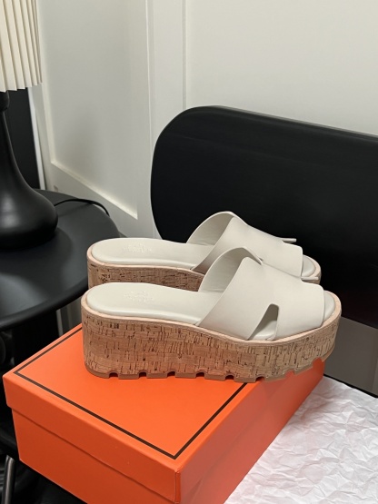 H Style: Platform wedge heel thick bottom H-shaped sandals