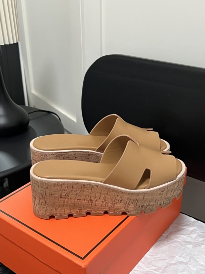 H Style: Platform wedge heel thick bottom H-shaped sandals