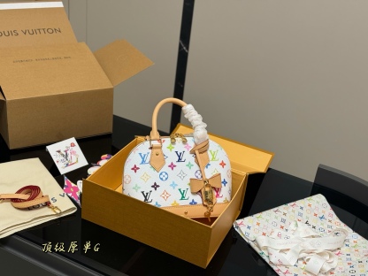 L style White tricolor alma shell 25*18cm