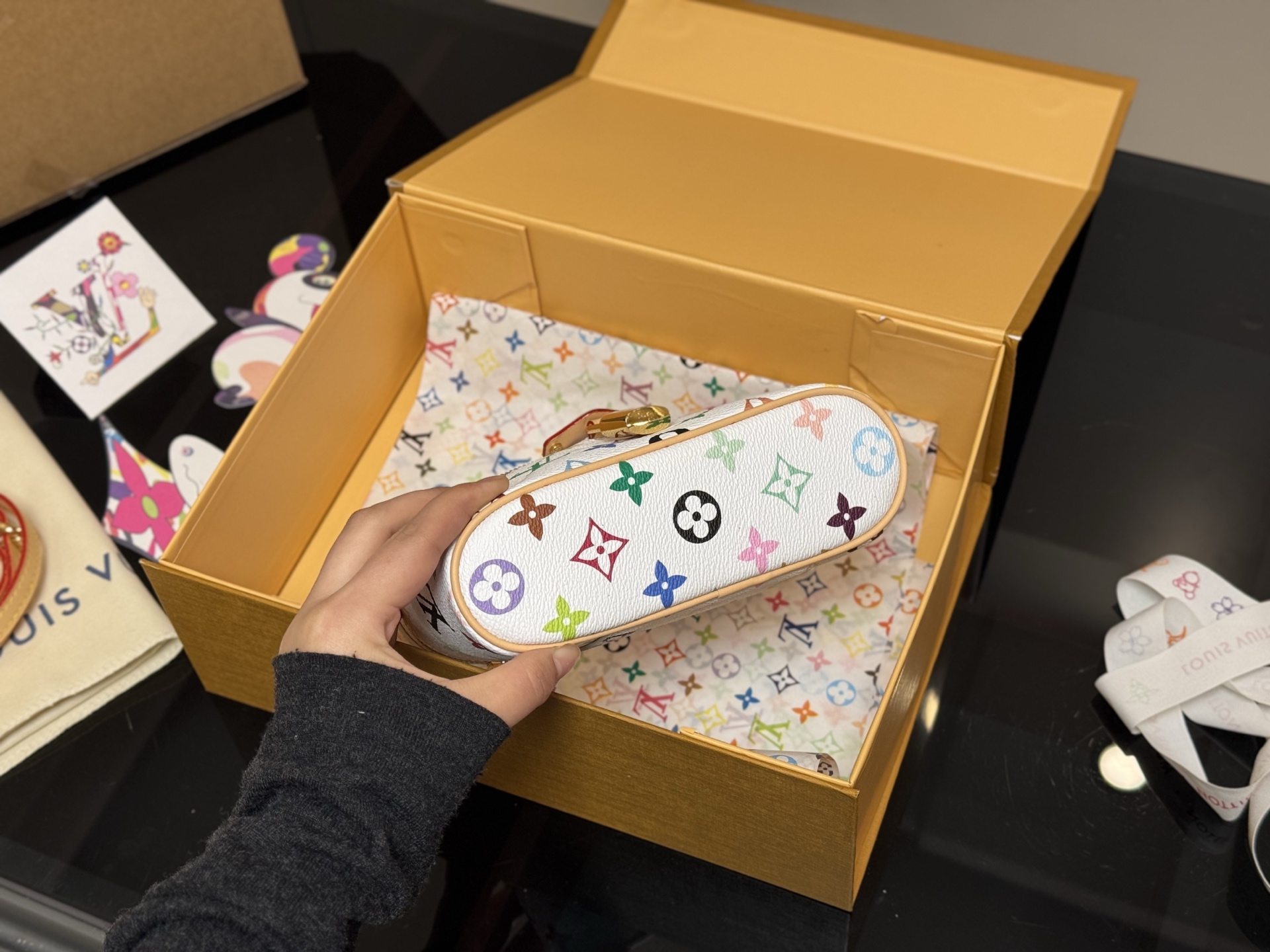 L style vanity cosmetic bag