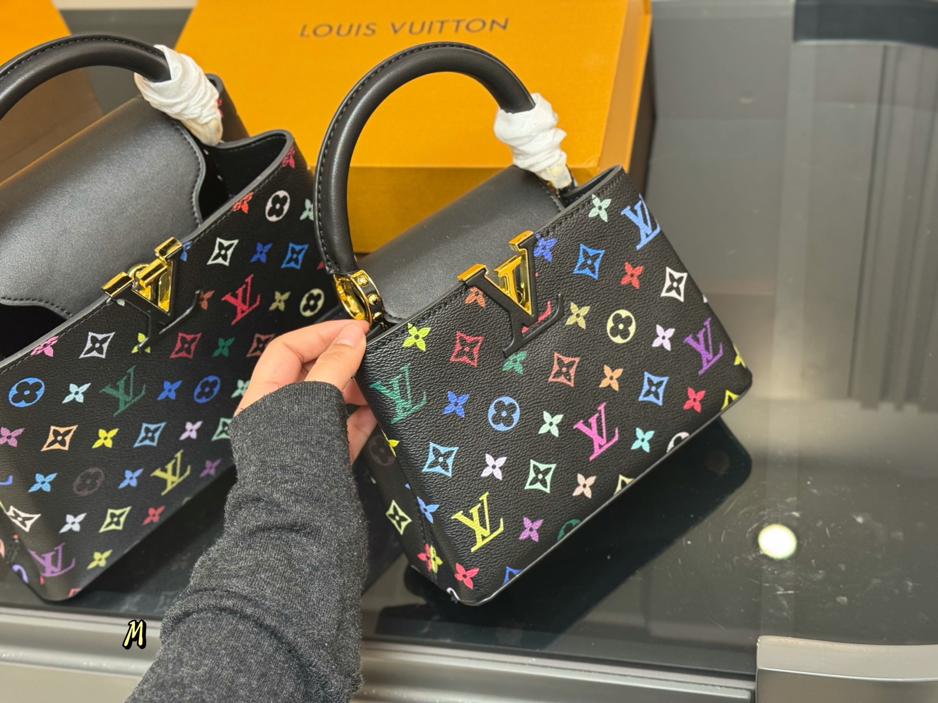 L style Capucines Bag 21*15/27*18cm 