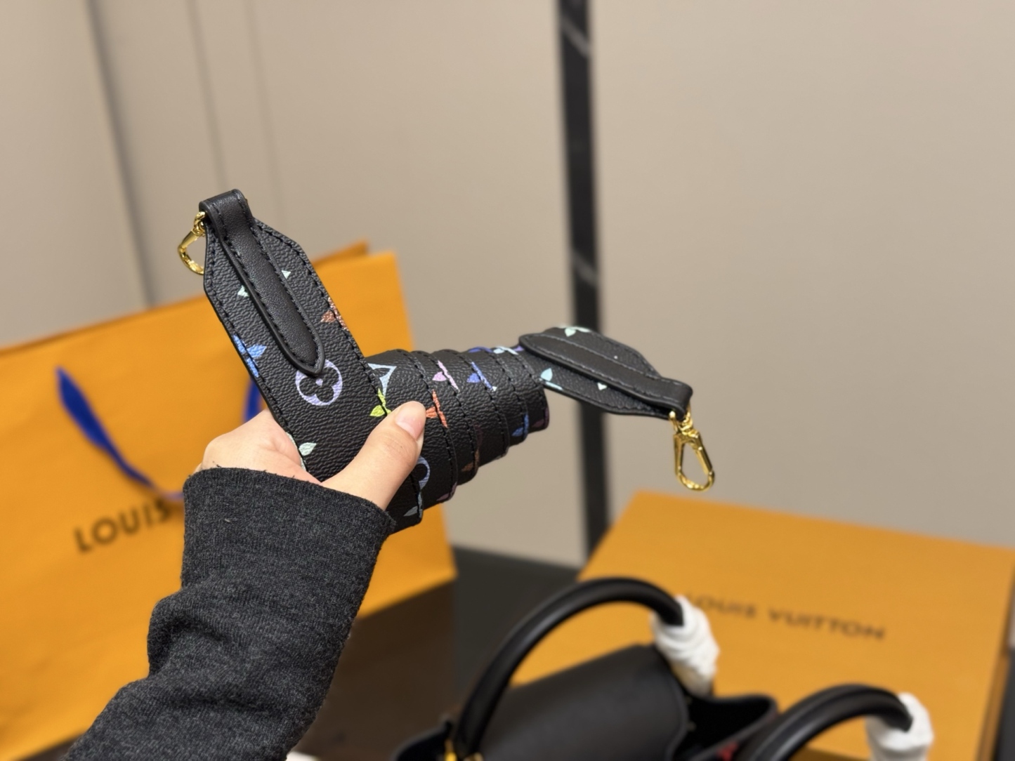 L style Capucines Bag 21*15/27*18cm 