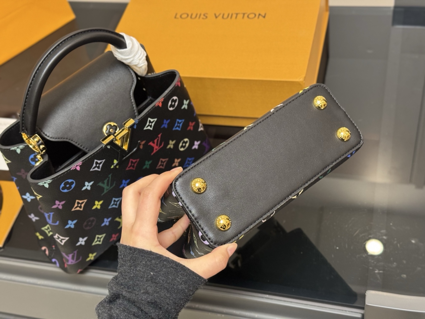 L style Capucines Bag 21*15/27*18cm 