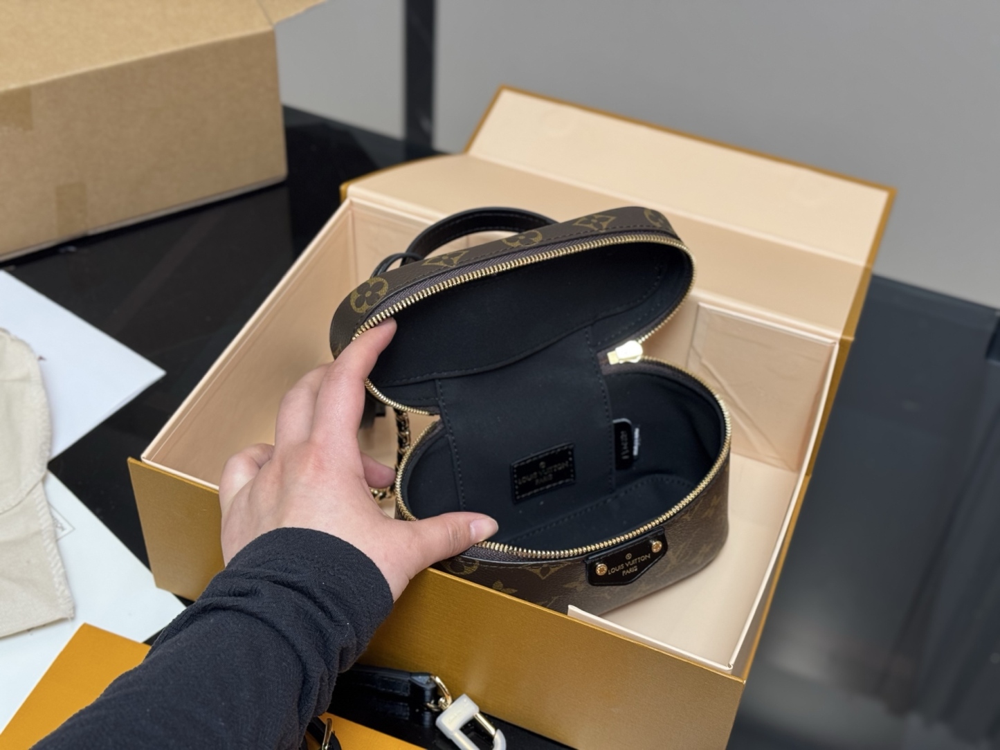 L Style Cosmetic bag19*12cm