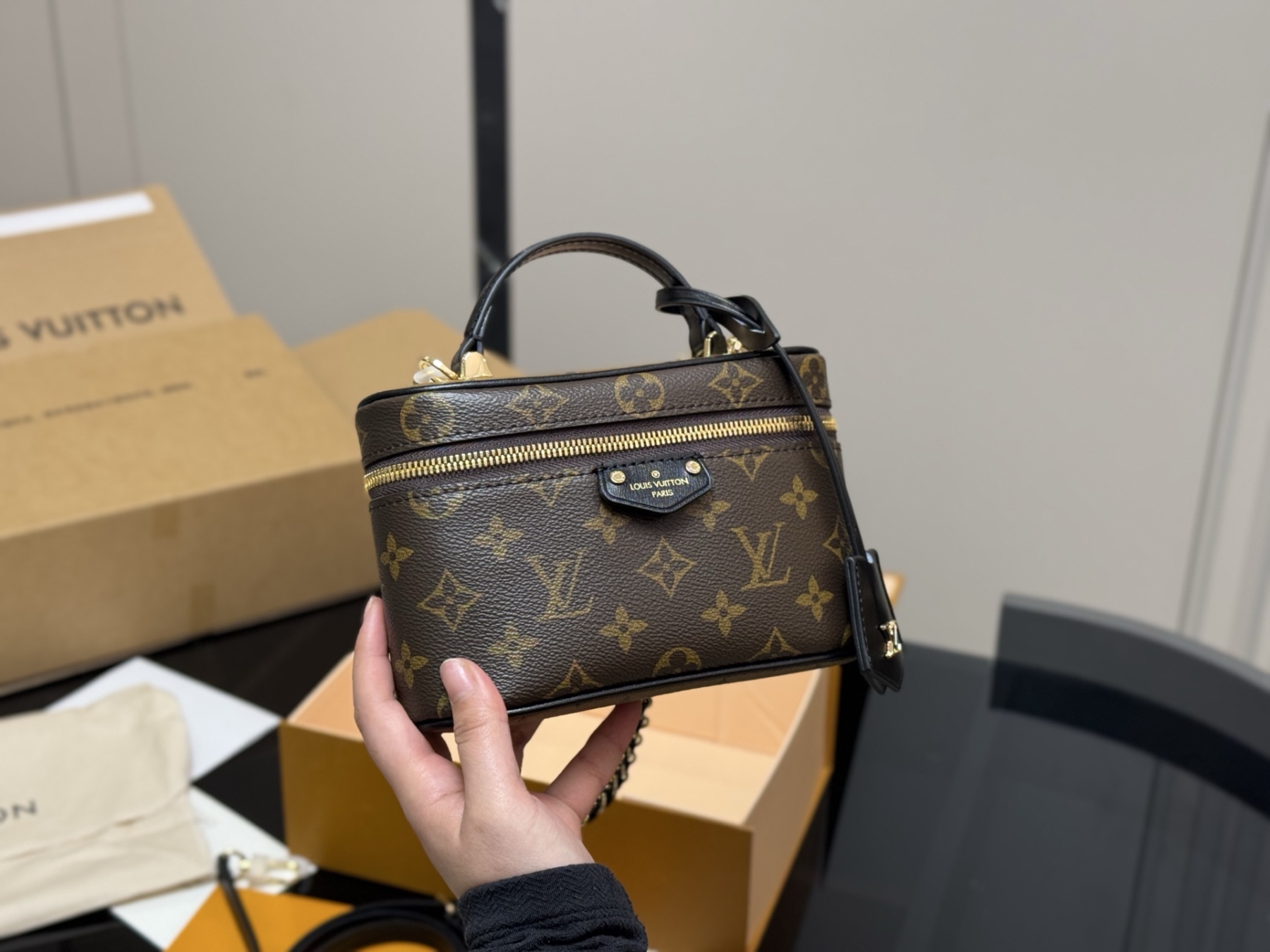 L Style Cosmetic bag19*12cm