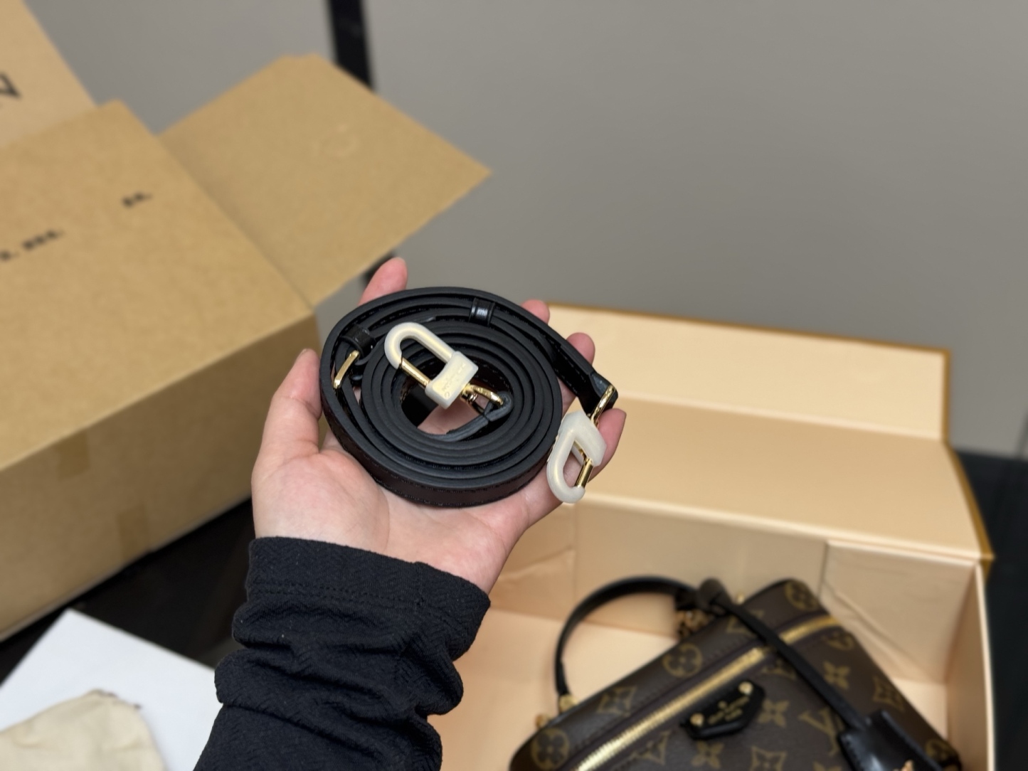 L Style Cosmetic bag19*12cm