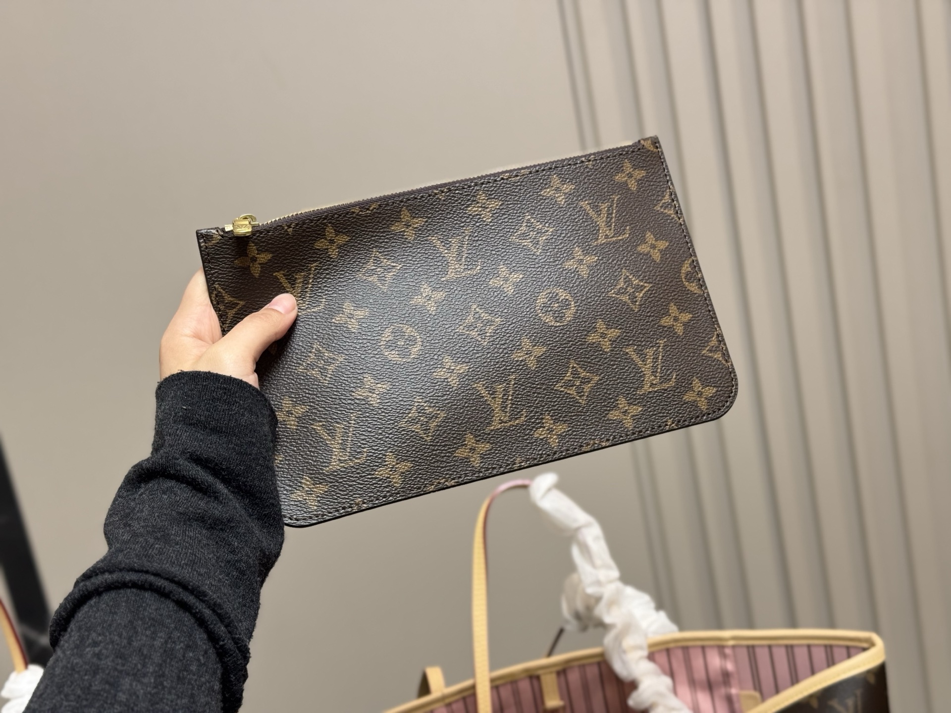 L style Medium Shopping Bag32*28cm