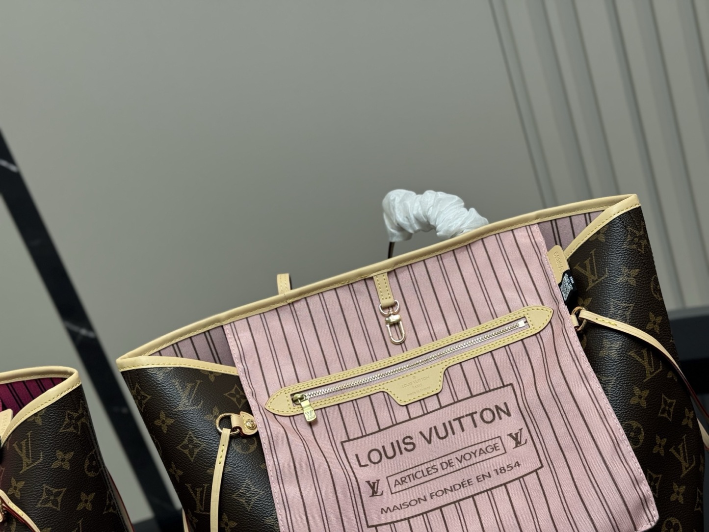 L style Medium Shopping Bag32*28cm