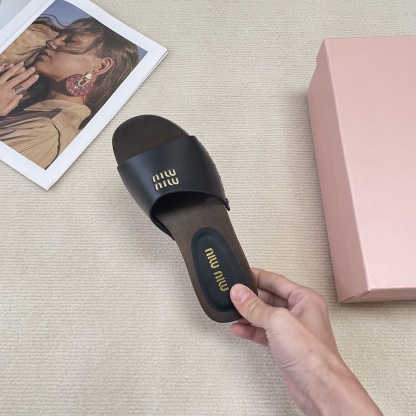 M Style Candy-colored platform slippers