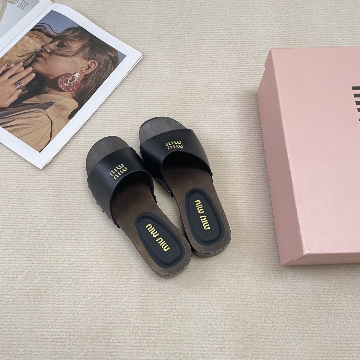 M Style Candy-colored platform slippers