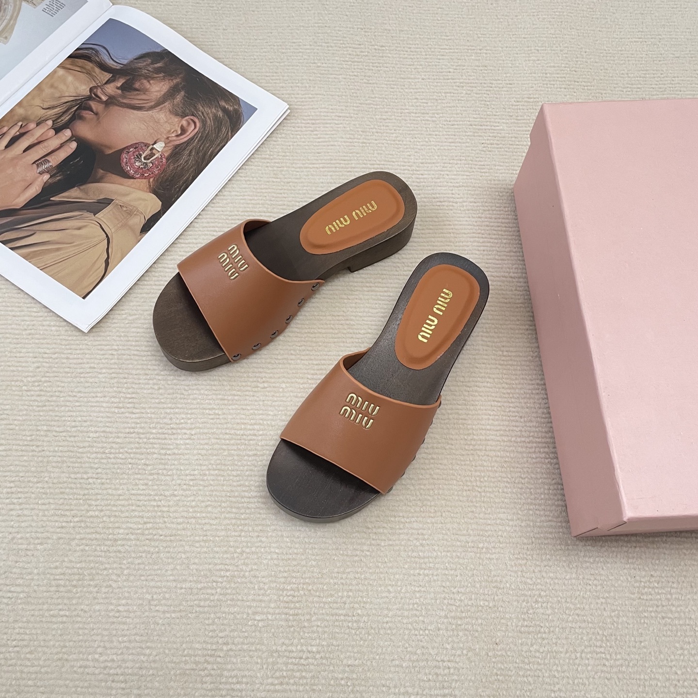 M Style Candy-colored platform slippers