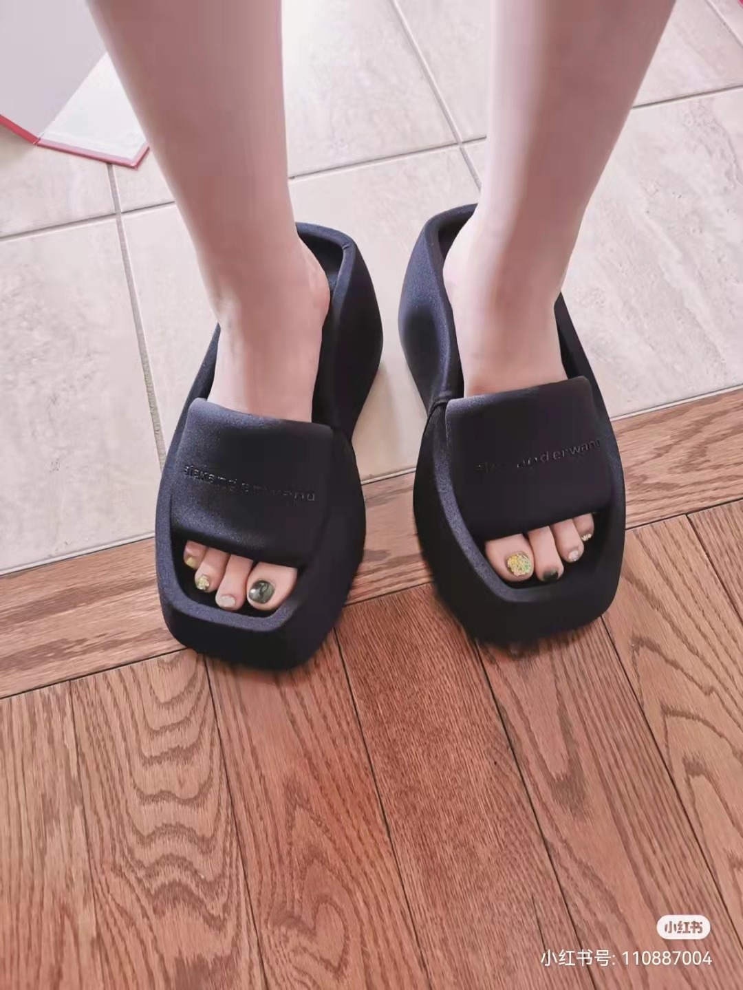 A Style Platform Slippers