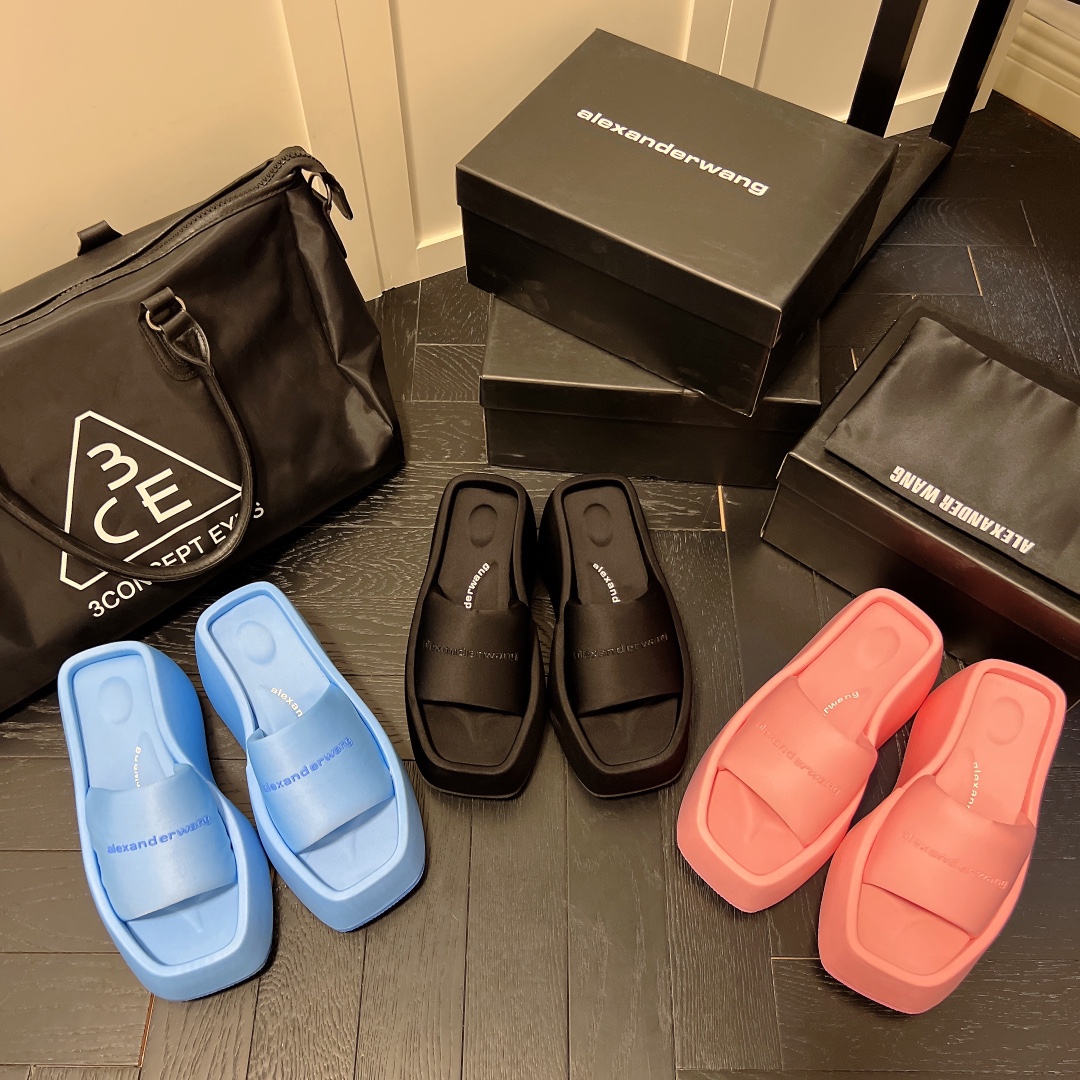 A Style Platform Slippers