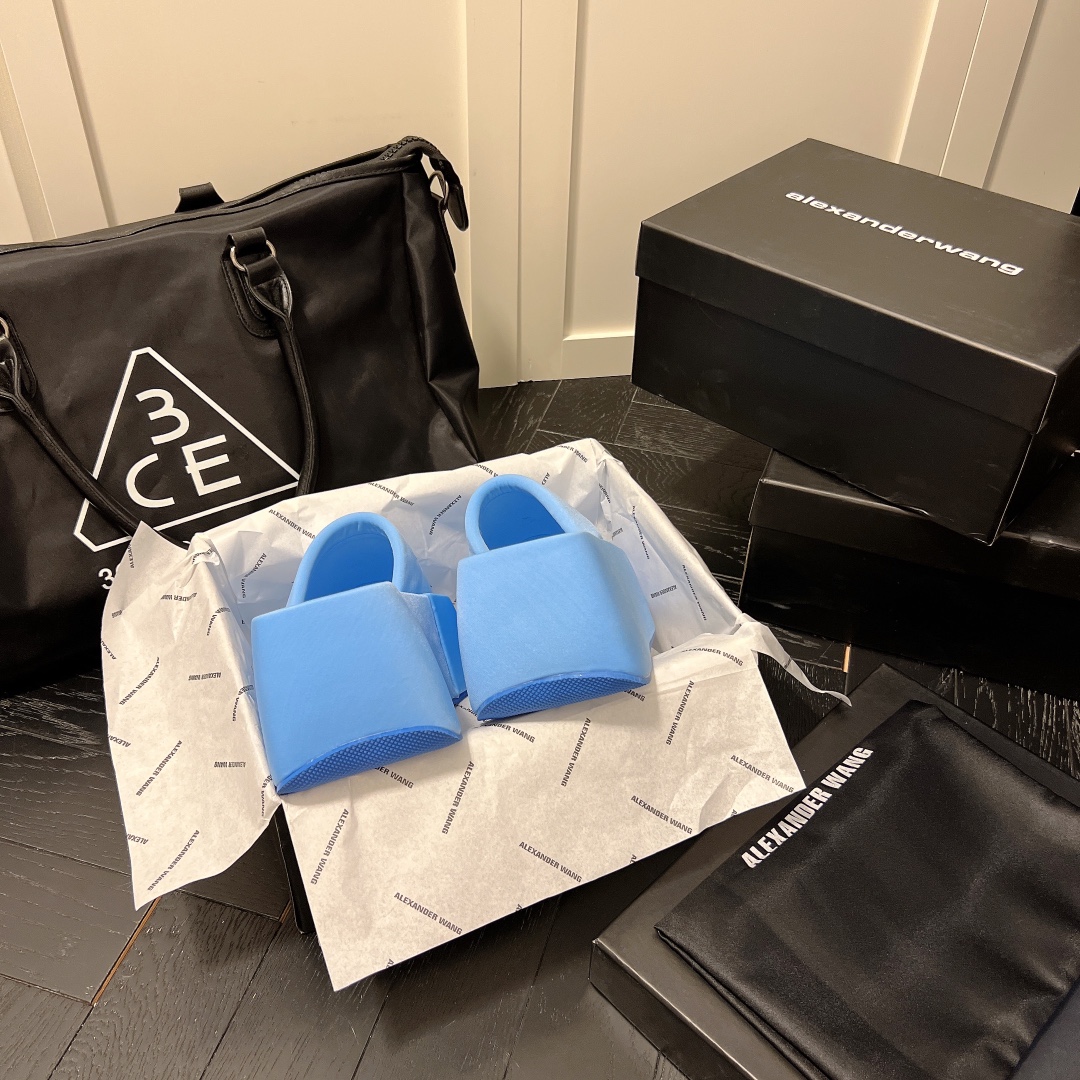 A Style Platform Slippers