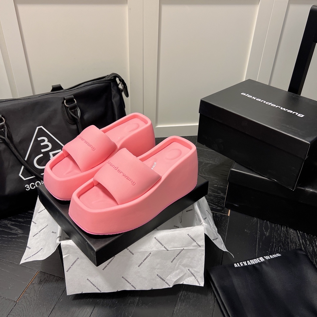 A Style Platform Slippers