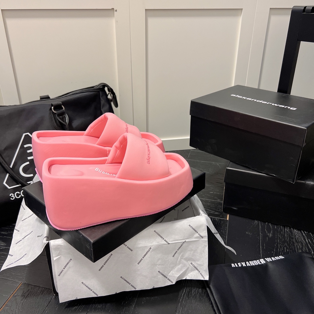 A Style Platform Slippers