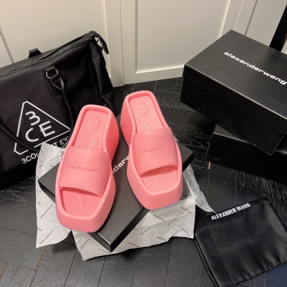 A Style Platform Slippers