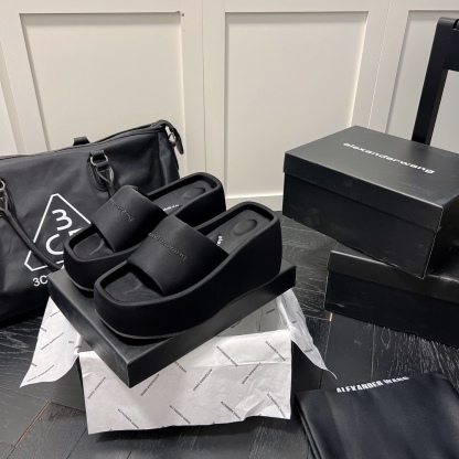 A Style Platform Slippers