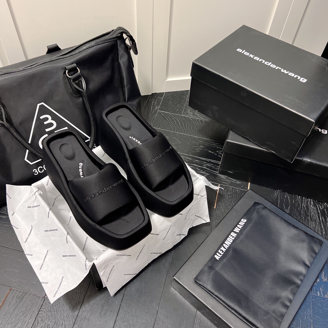 A Style Platform Slippers